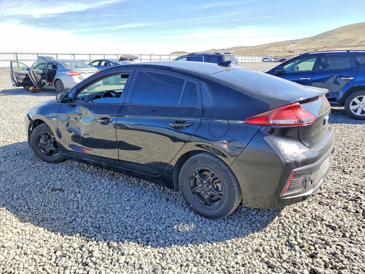 2020 Hyundai Ioniq Hybrid Blue - Image 2