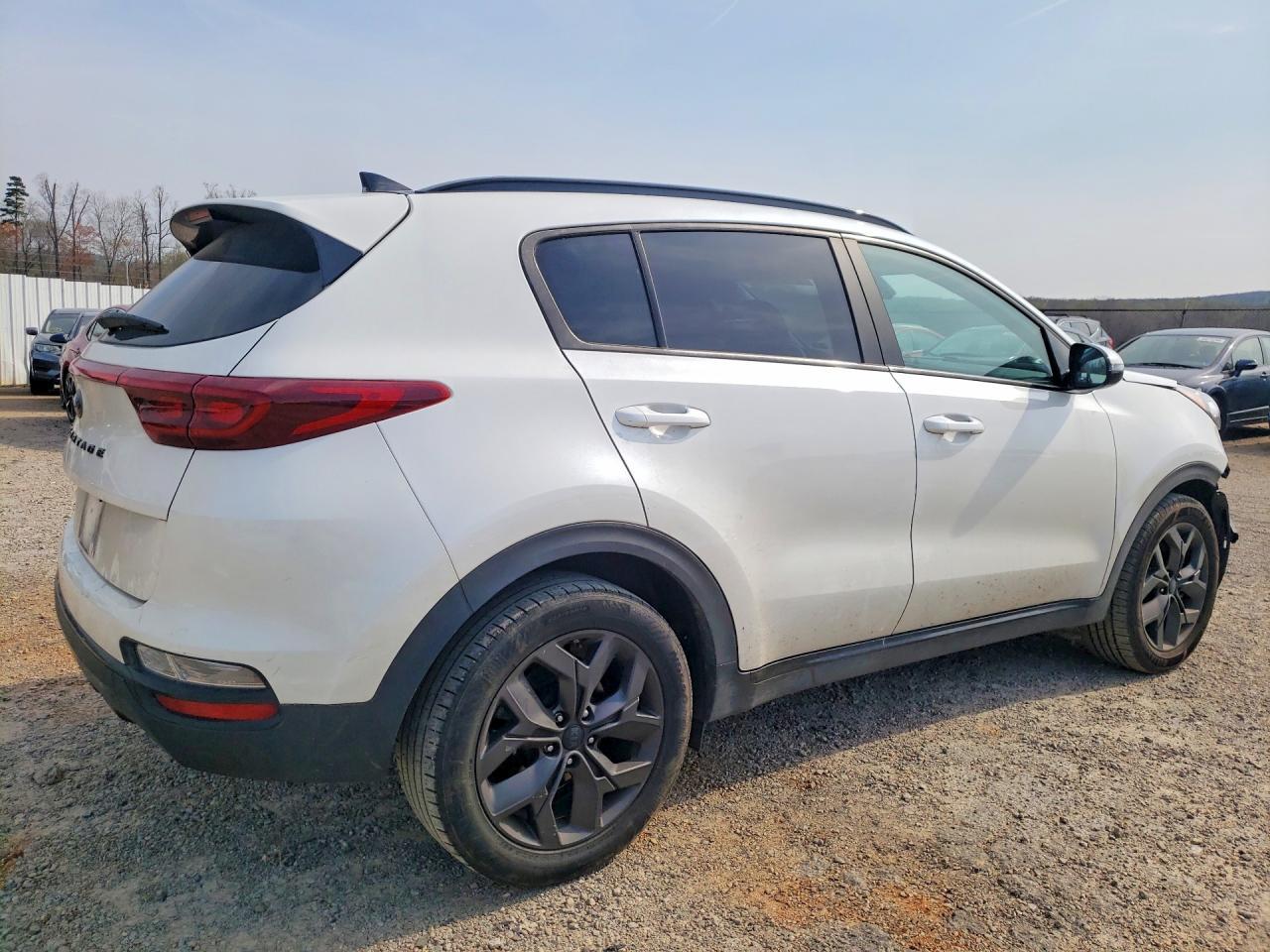 2022 Kia Sportage Nightfall - Фото 3