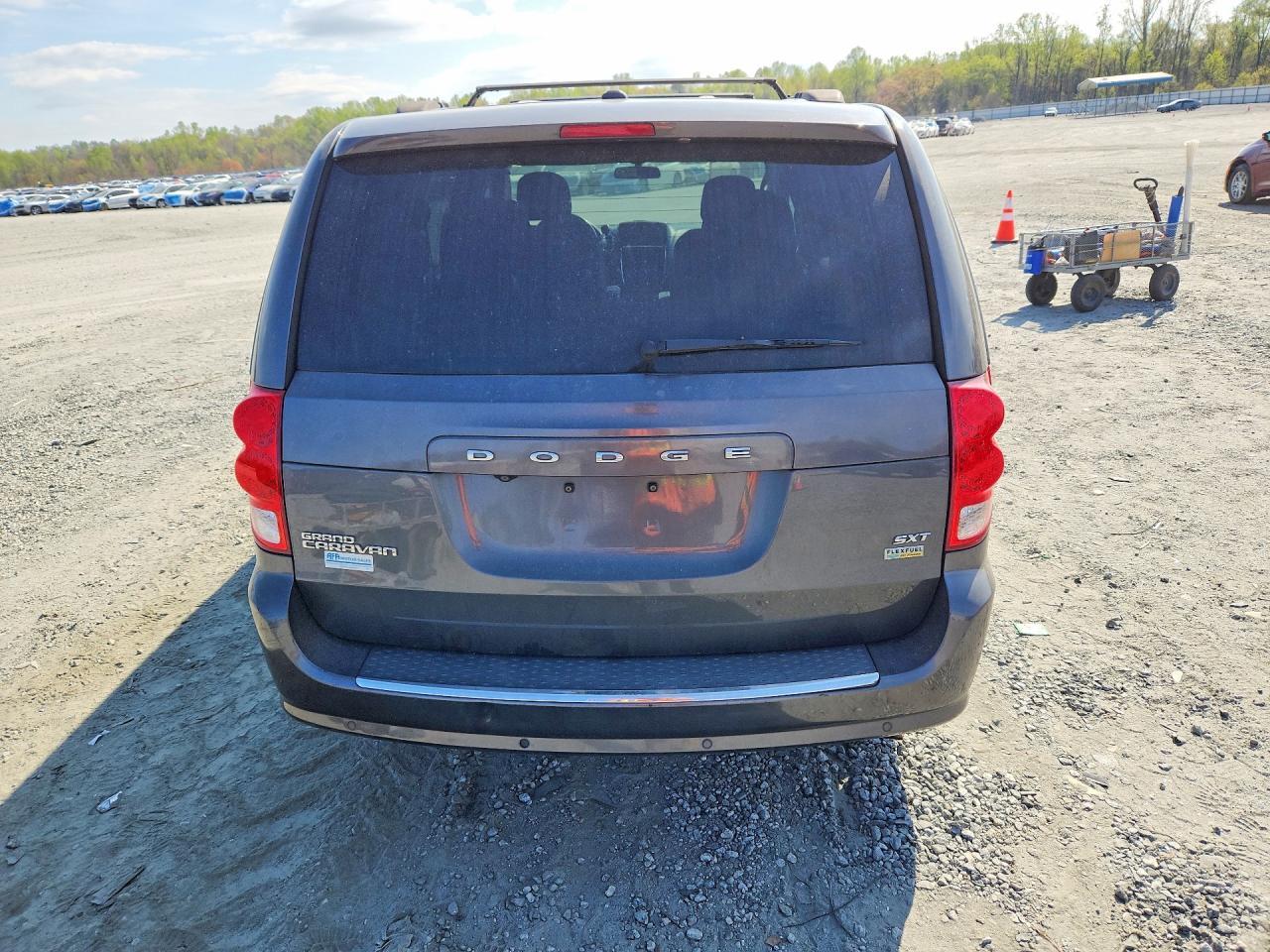 2016 Dodge Grand Caravan Sxt - Image 6