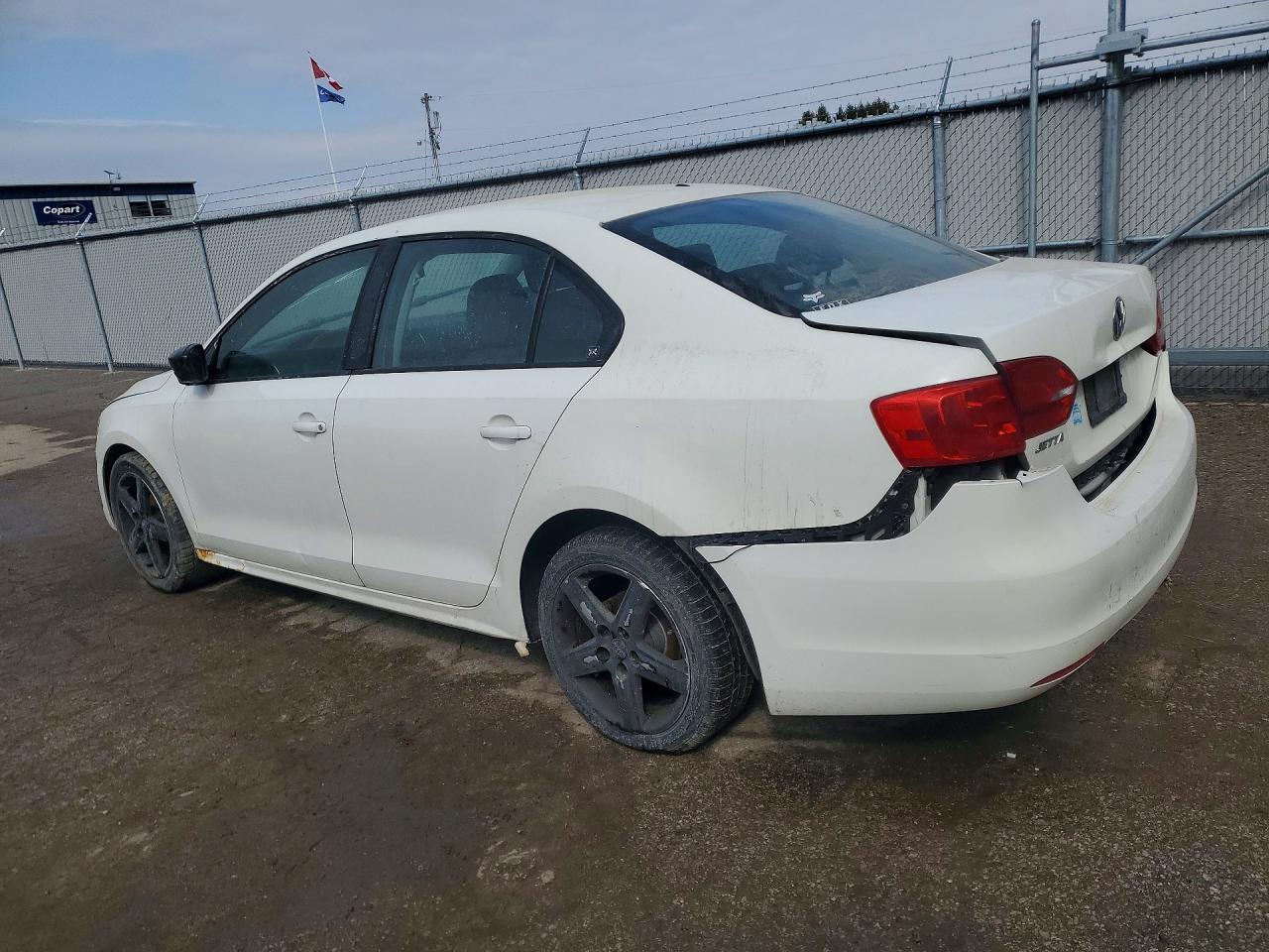 2013 Volkswagen Jetta Base - Image 2