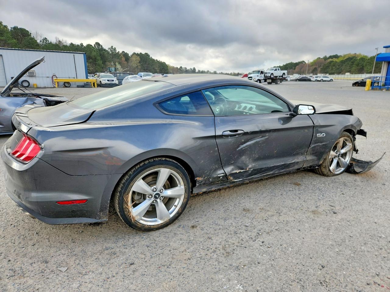2019 Ford Mustang Gt - Image 3