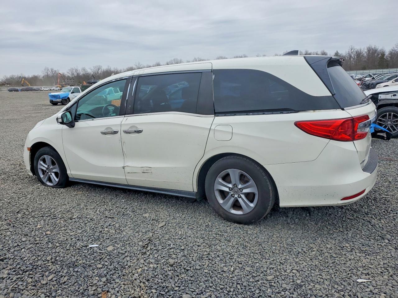 2019 Honda Odyssey Exl - Image 2