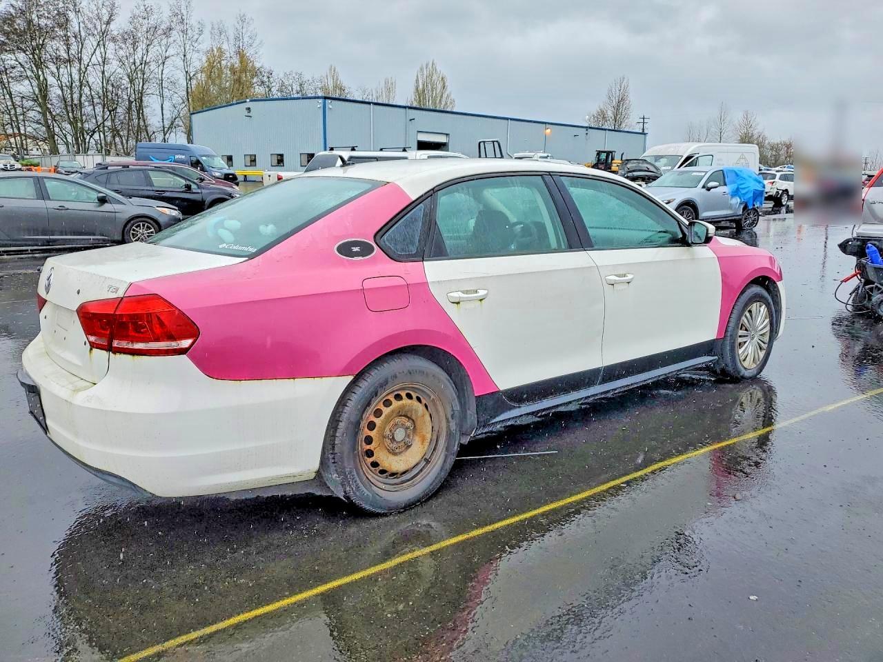 2014 Volkswagen Passat S - Фото 3