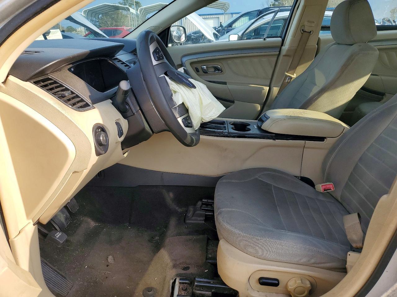 2015 Ford Taurus Se - Image 7