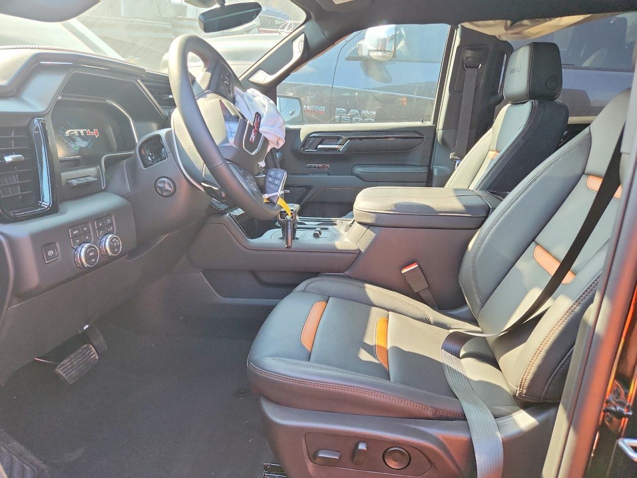 2026 GMC Sierra K1500 At4 - Image 7