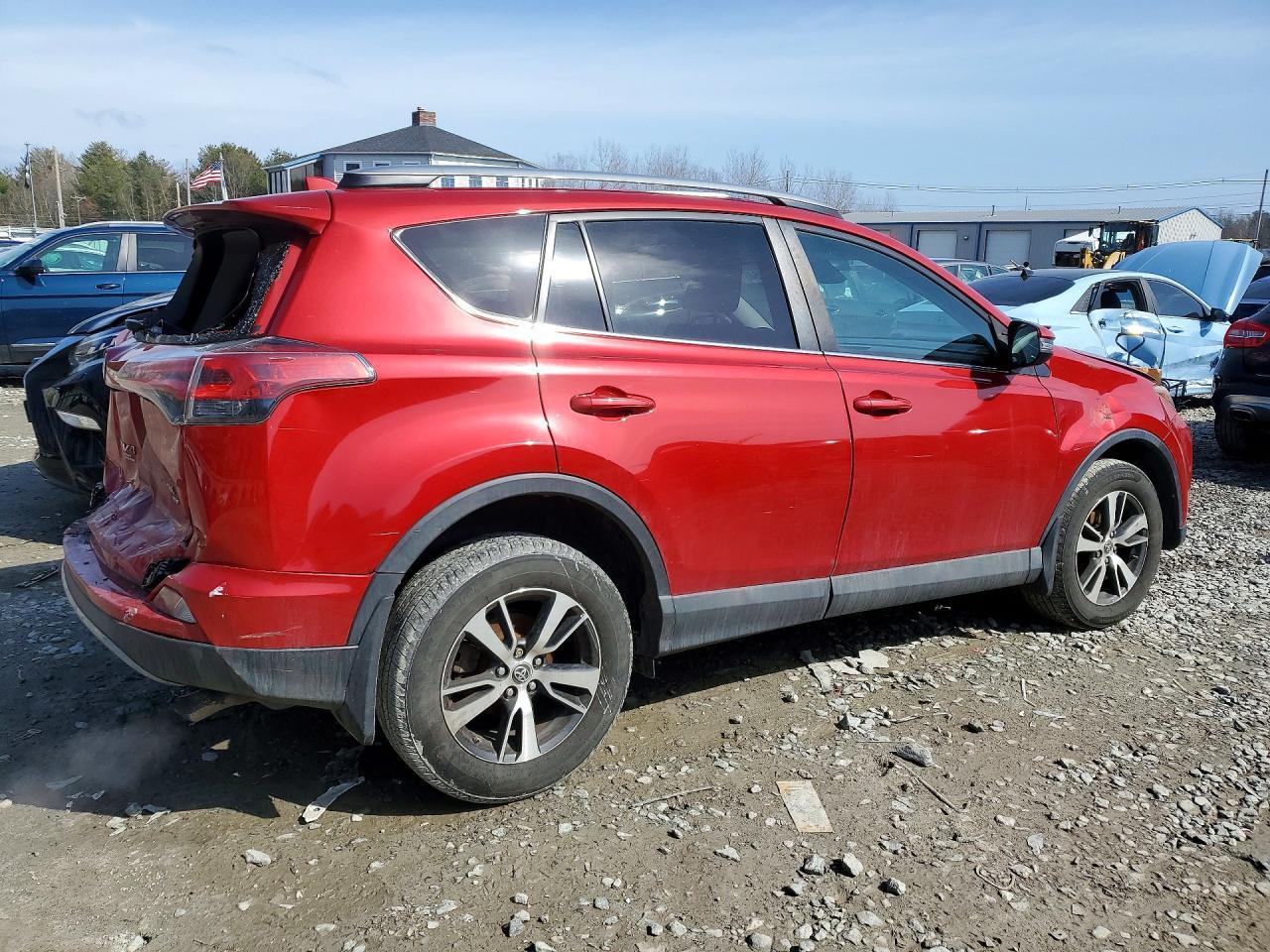 2017 Toyota Rav4 Xle - Image 3