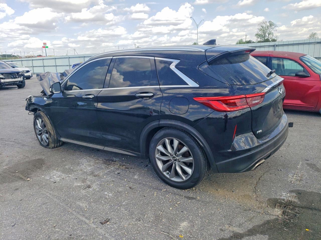 2019 Infiniti Qx50 Luxe - Image 2
