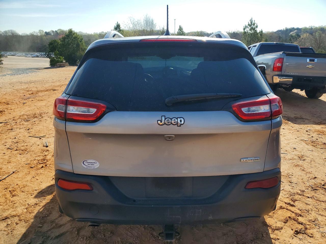 2018 Jeep Cherokee Latitude - Image 6