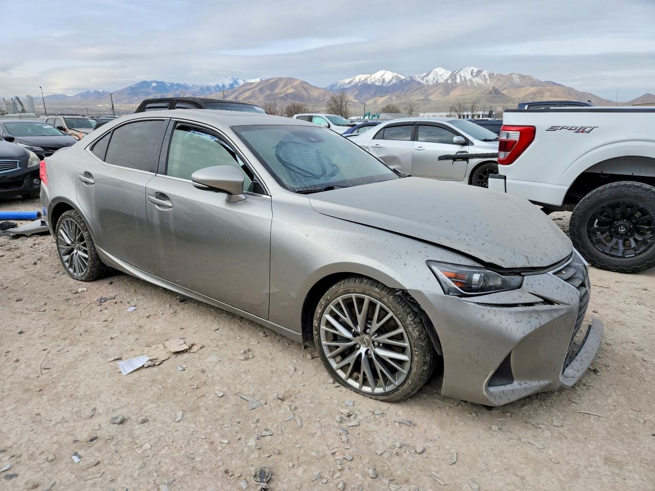 2017 Lexus Is 300 Base - Фото 4