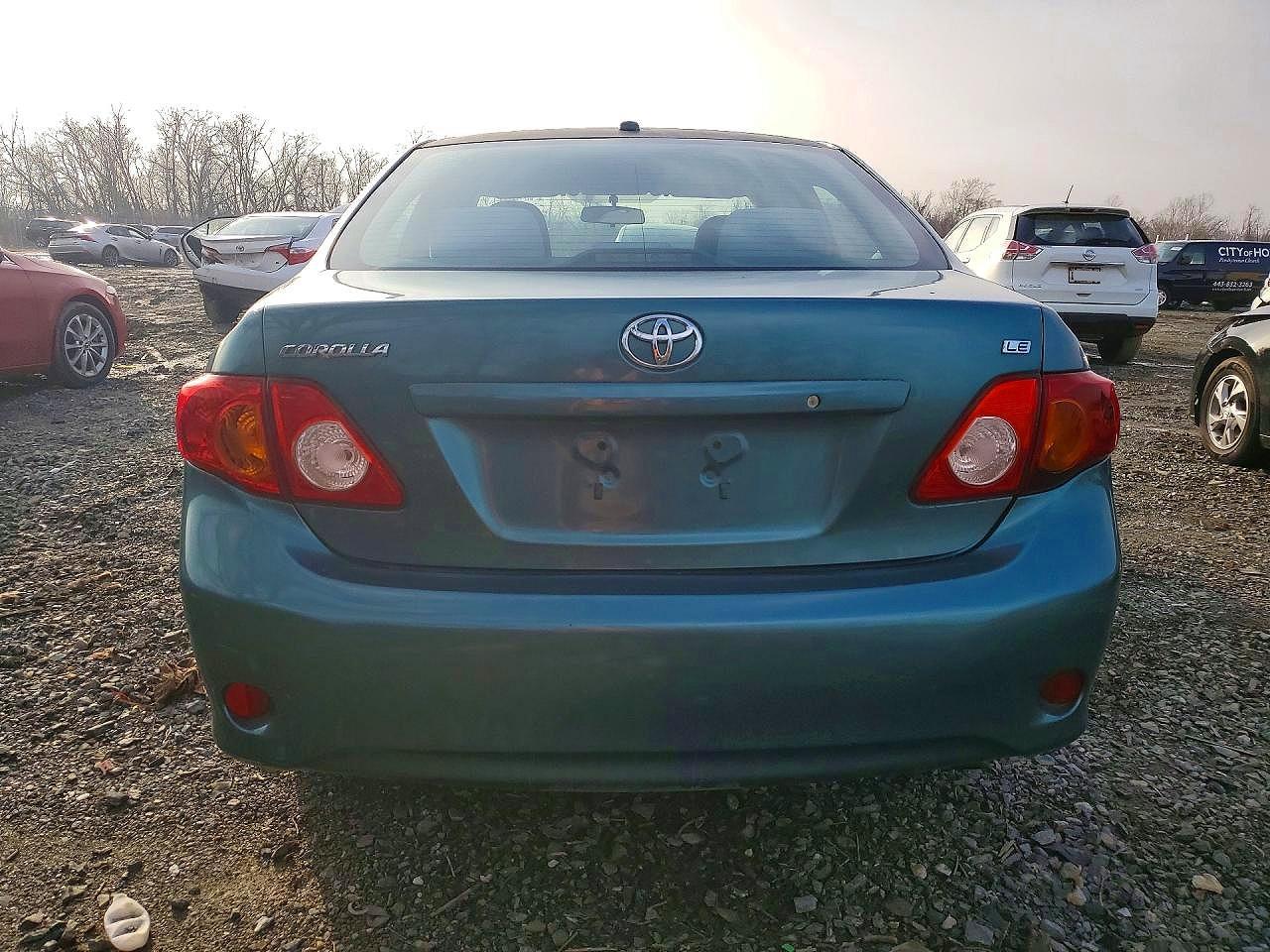 2010 Toyota Corolla Le - Image 6