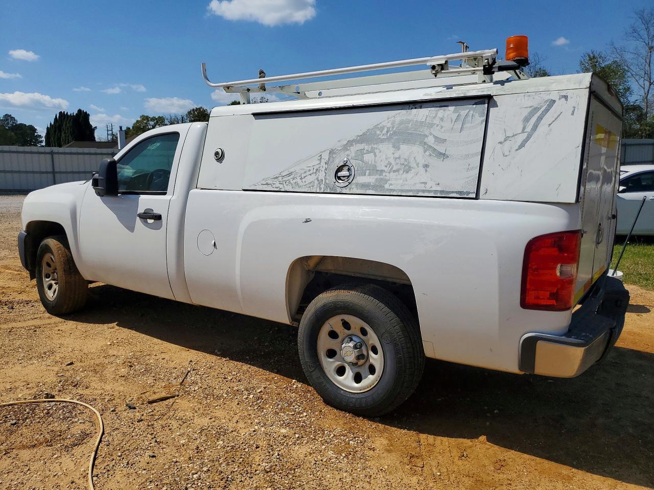 2013 Chevrolet Silverado K1500 - Фото 2