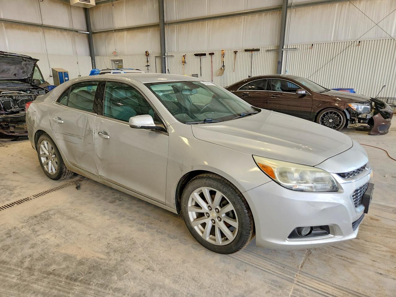 2015 Chevrolet Malibu 2Lt - Image 4