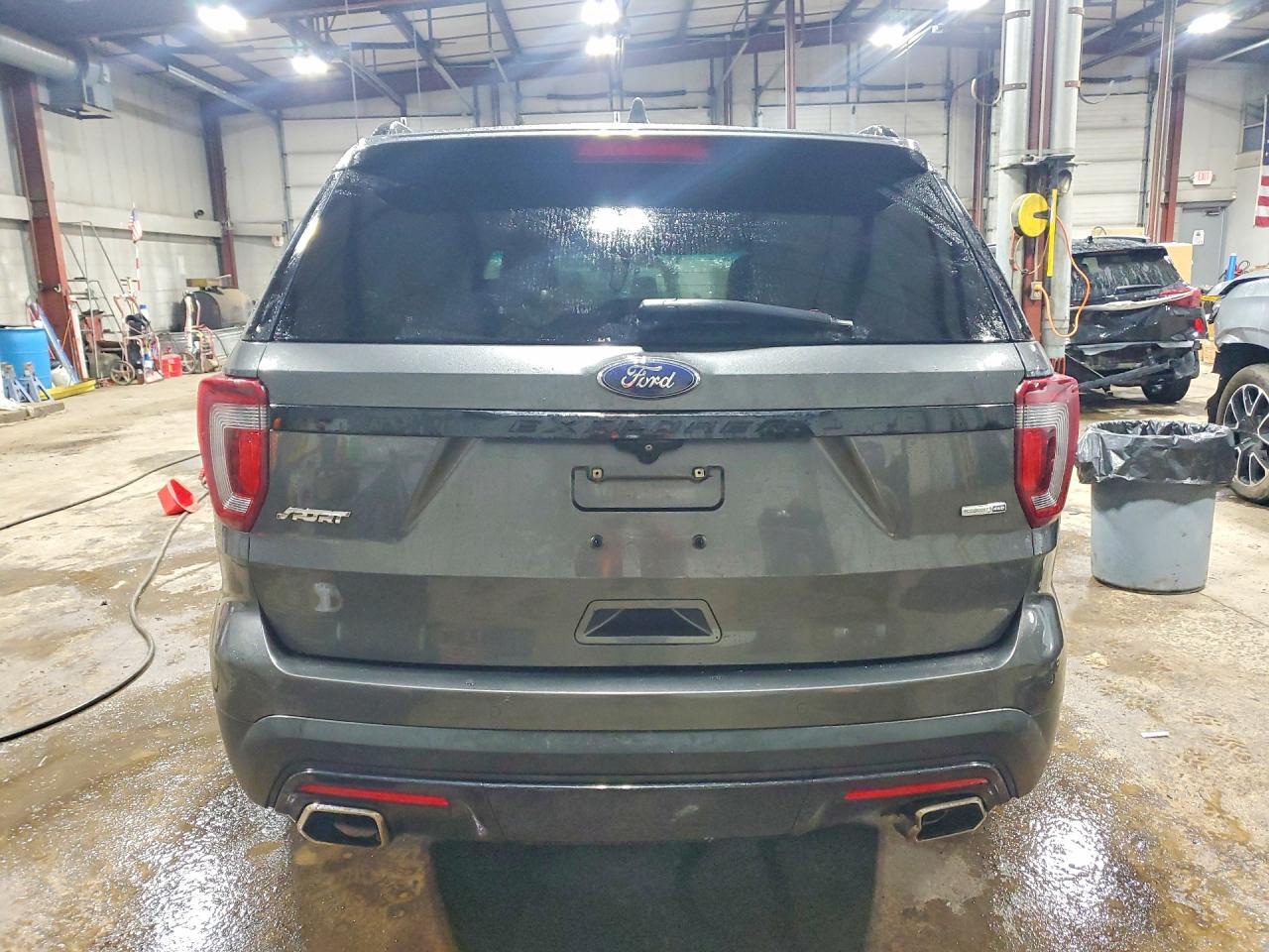 2016 Ford Explorer Sport - Фото 6