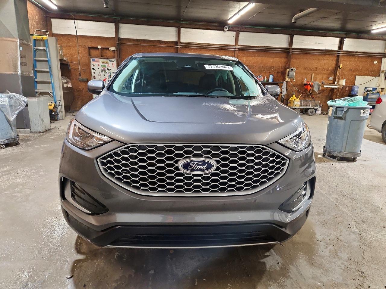 2023 Ford Edge Sel - Image 5