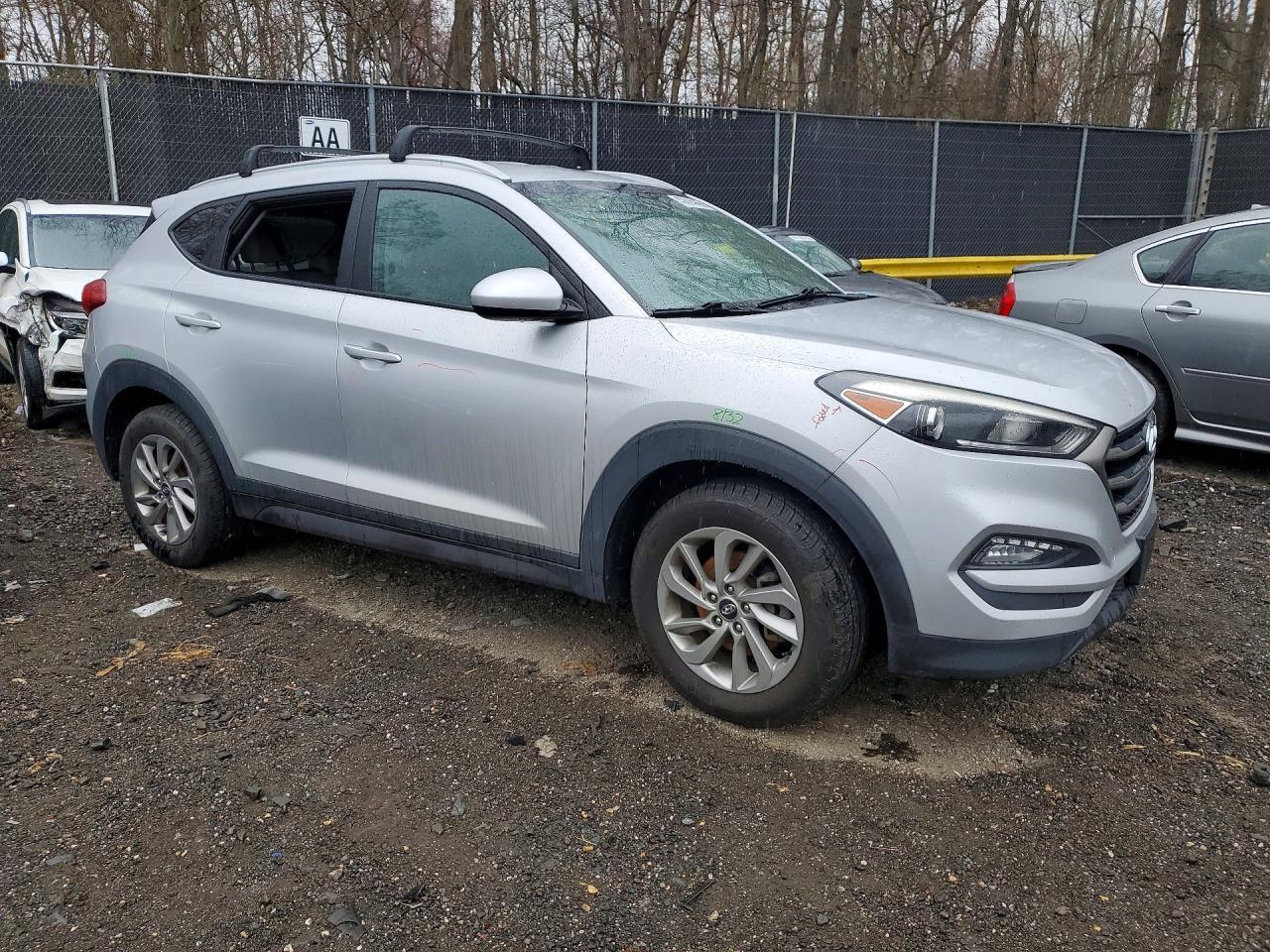 2016 Hyundai Tucson Se - Фото 4
