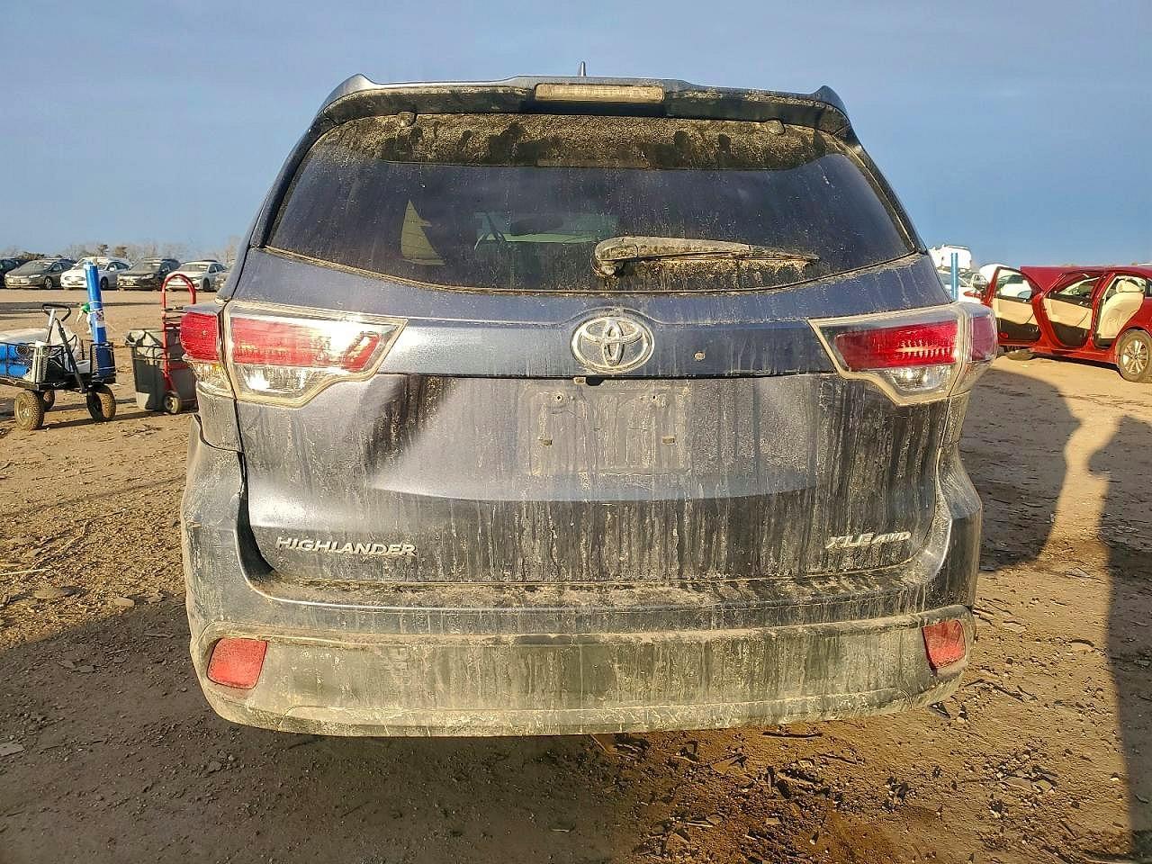 2016 Toyota Highlander Xle - Image 6