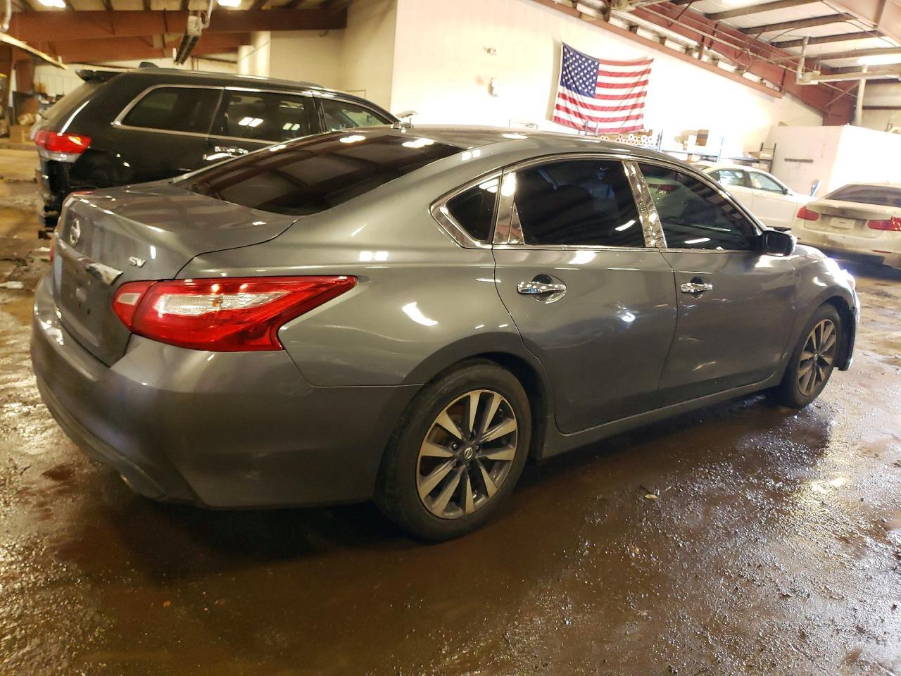 2017 Nissan Altima 2.5 Sv - Фото 3