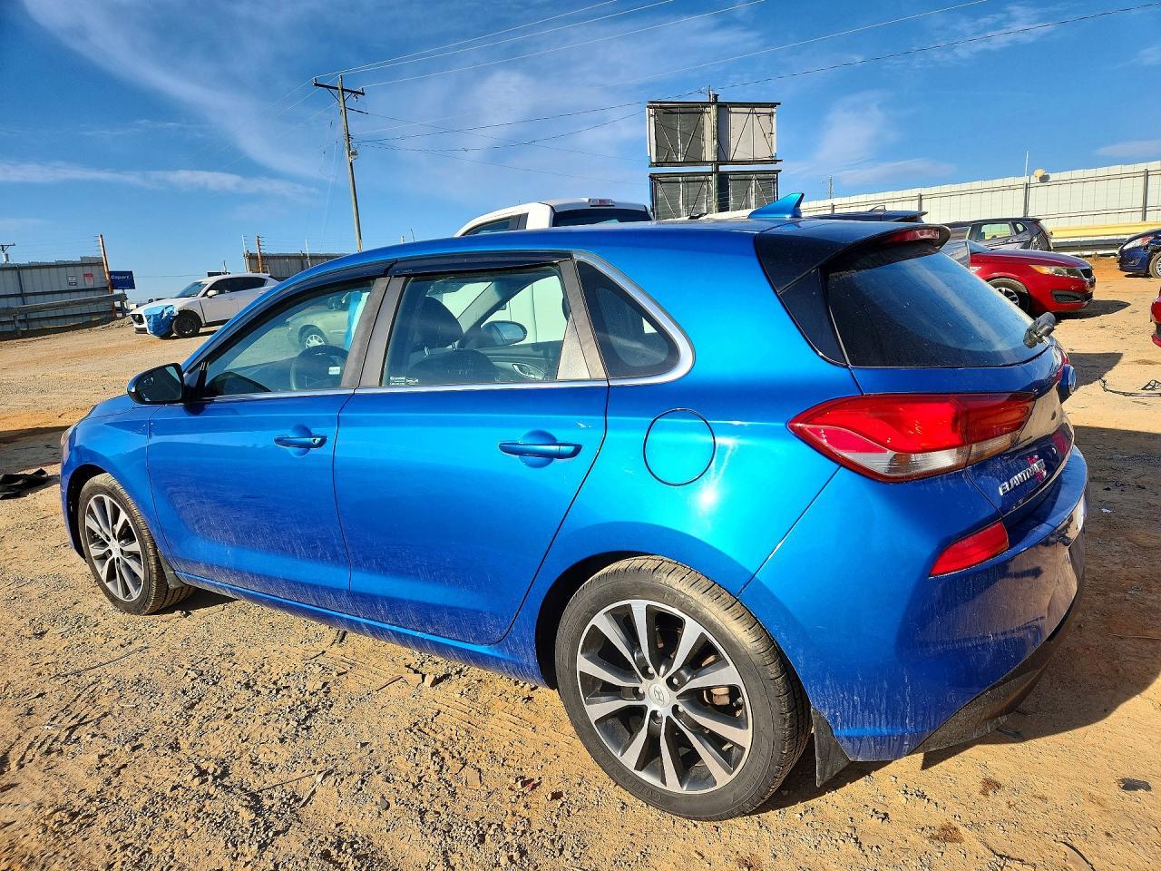 2018 Hyundai Elantra Gt Base - Фото 2