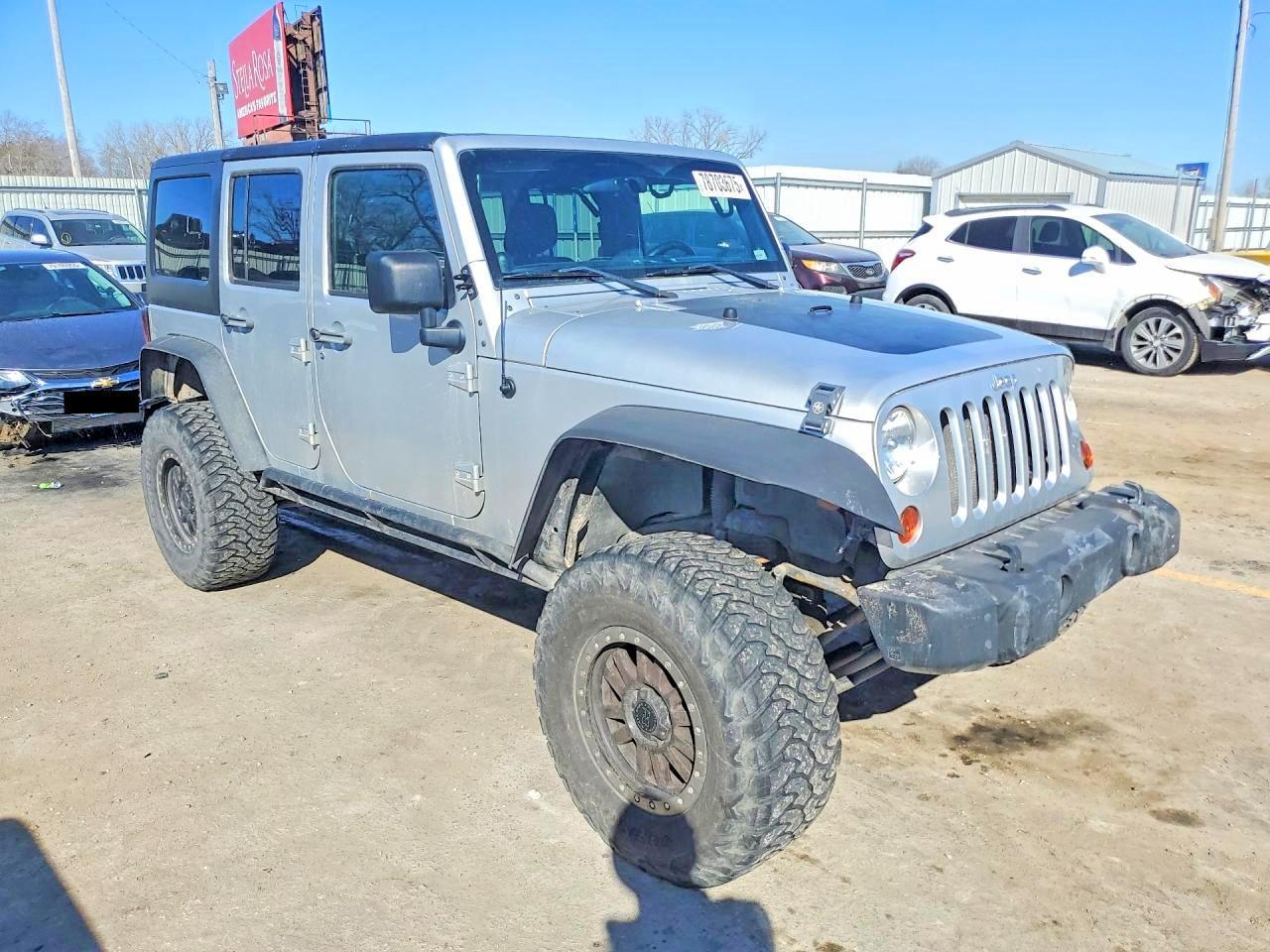 2011 Jeep Wrangler Unlimited - Image 4