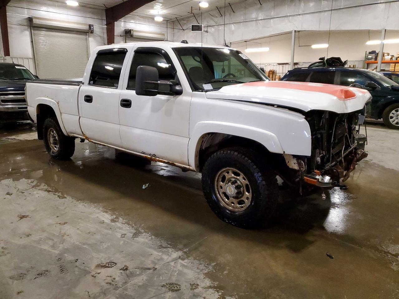2005 Chevrolet Silverado K2500 Heavy Duty - Image 4