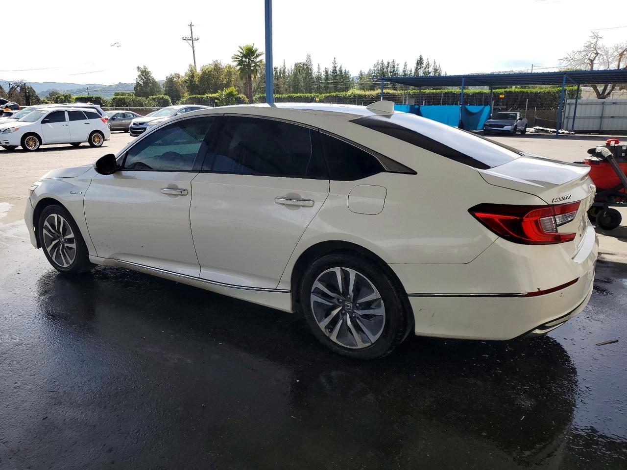 2020 Honda Accord Touring Hybrid - Фото 2