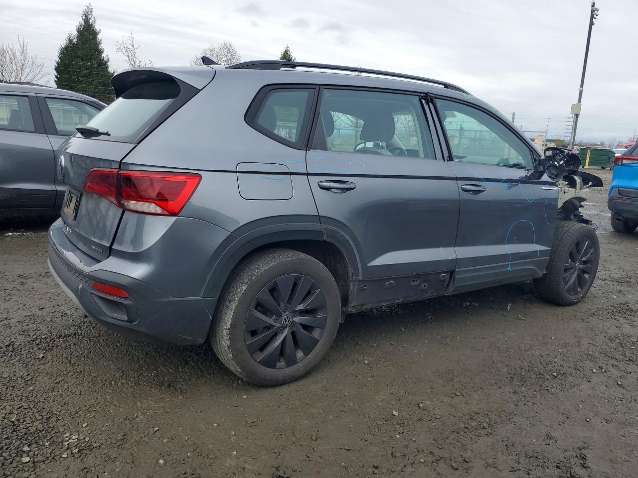 2022 Volkswagen Taos S - Image 3