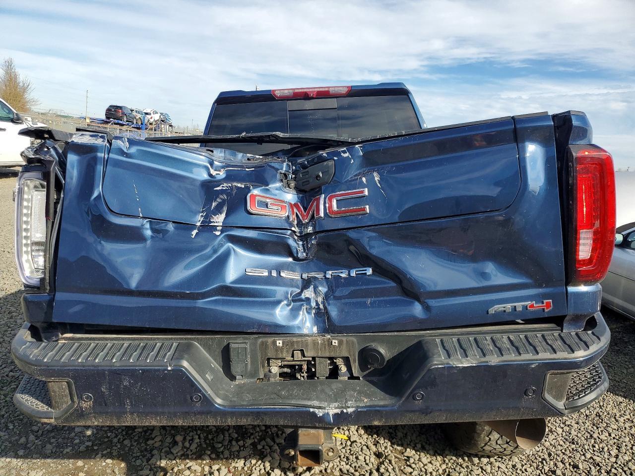 2022 GMC Sierra K2500 At4 - Фото 6