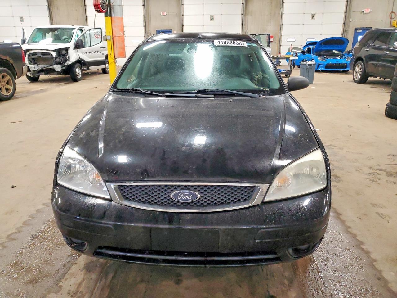 2007 Ford Focus - Image 5