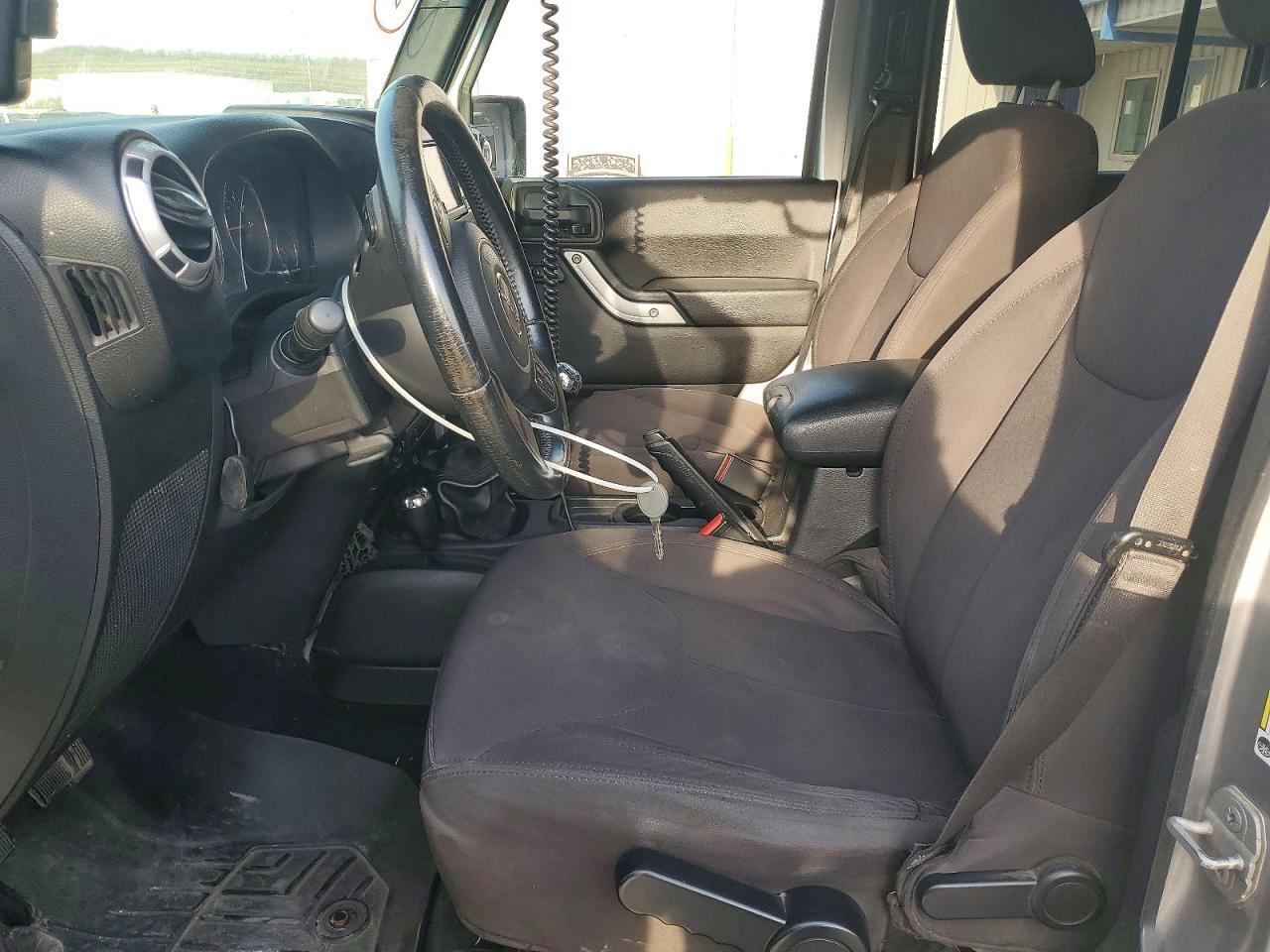 2014 Jeep Wrangler Unlimited Sport - Фото 7