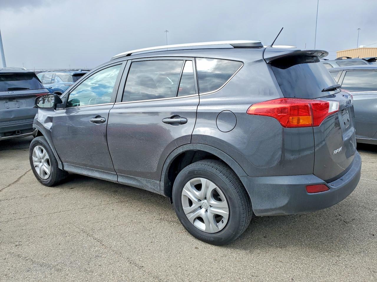2015 Toyota Rav4 Le - Фото 2