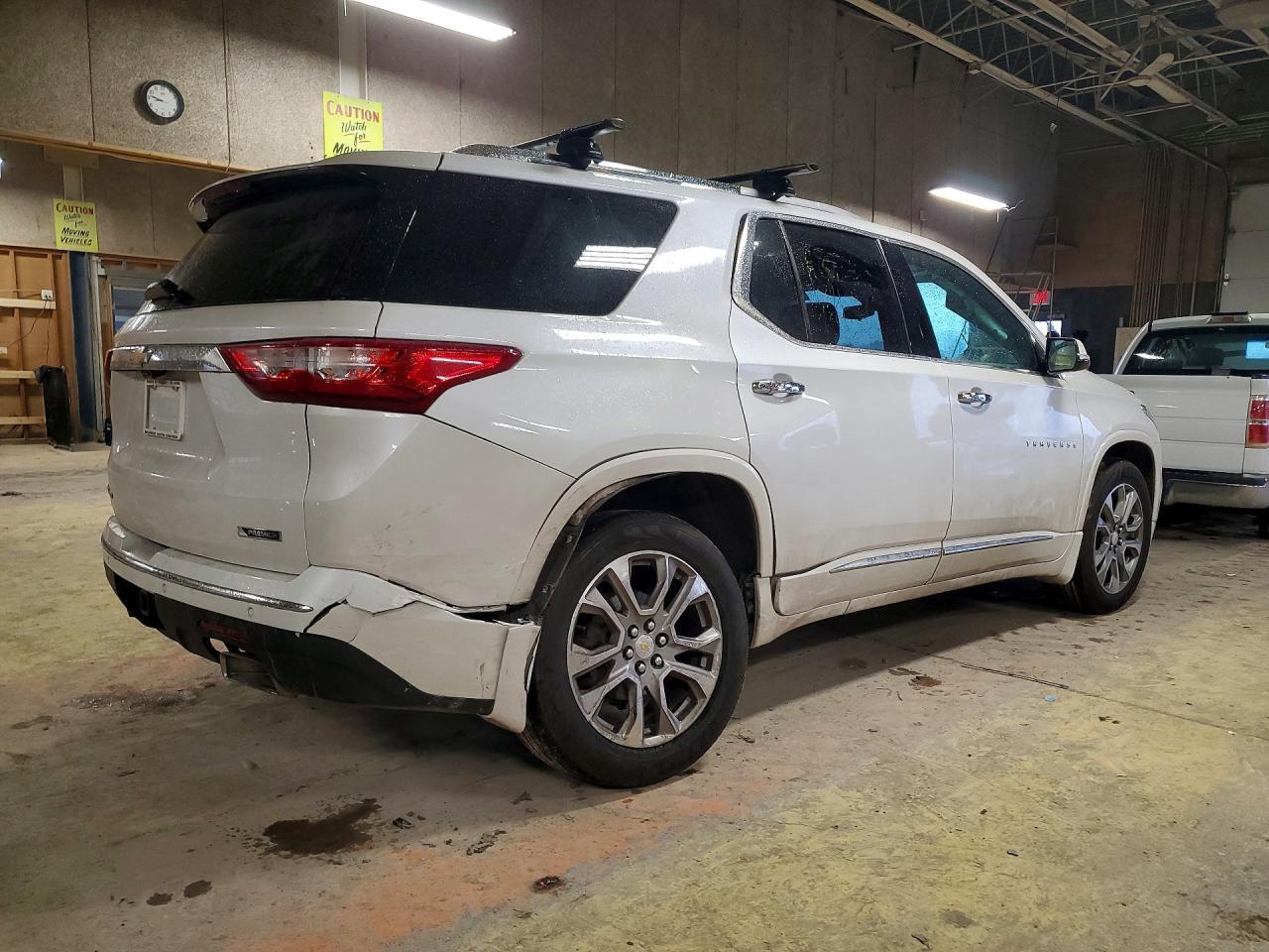 2018 Chevrolet Traverse Premier - Image 3