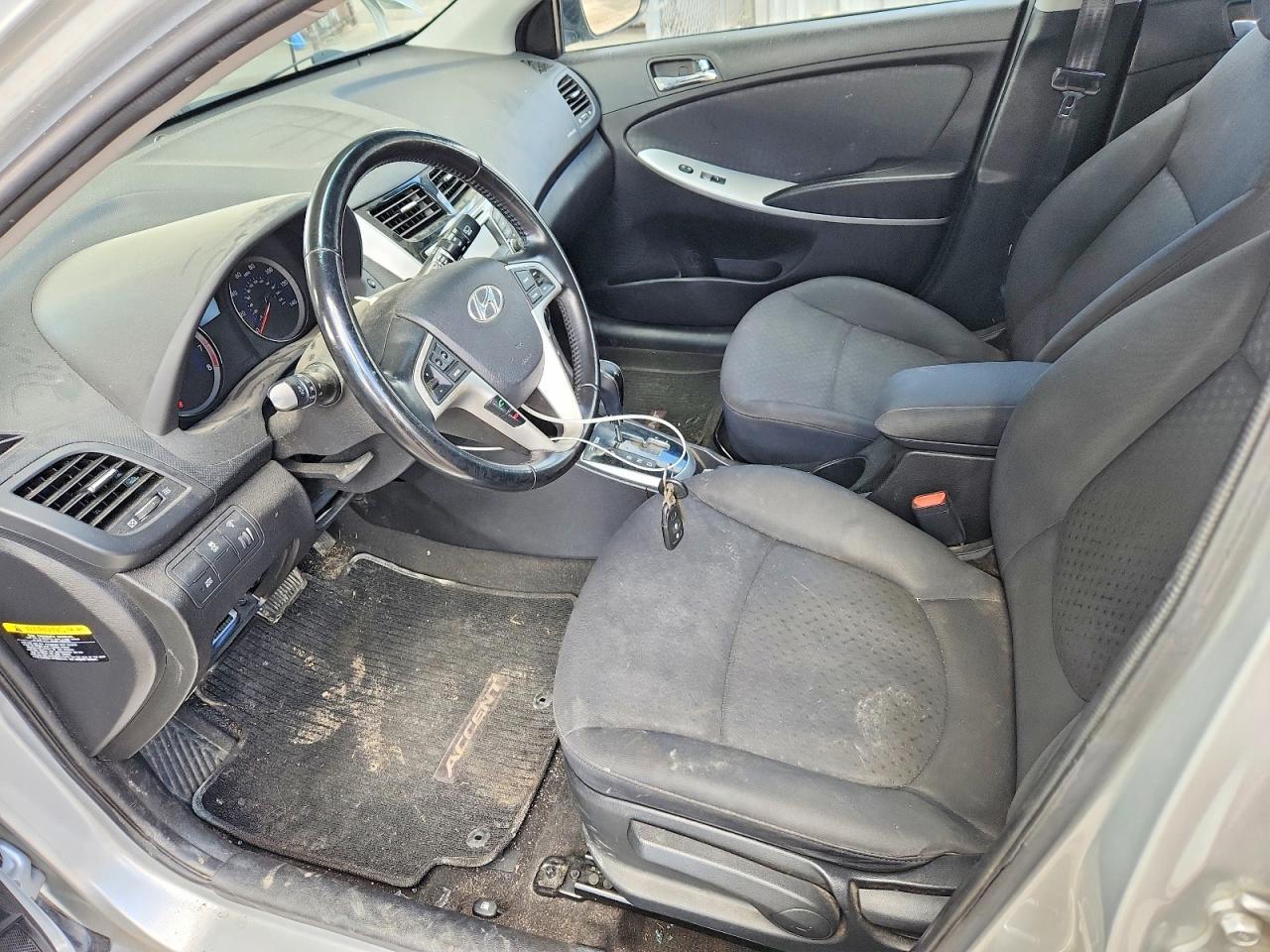 2014 Hyundai Accent Se - Image 7