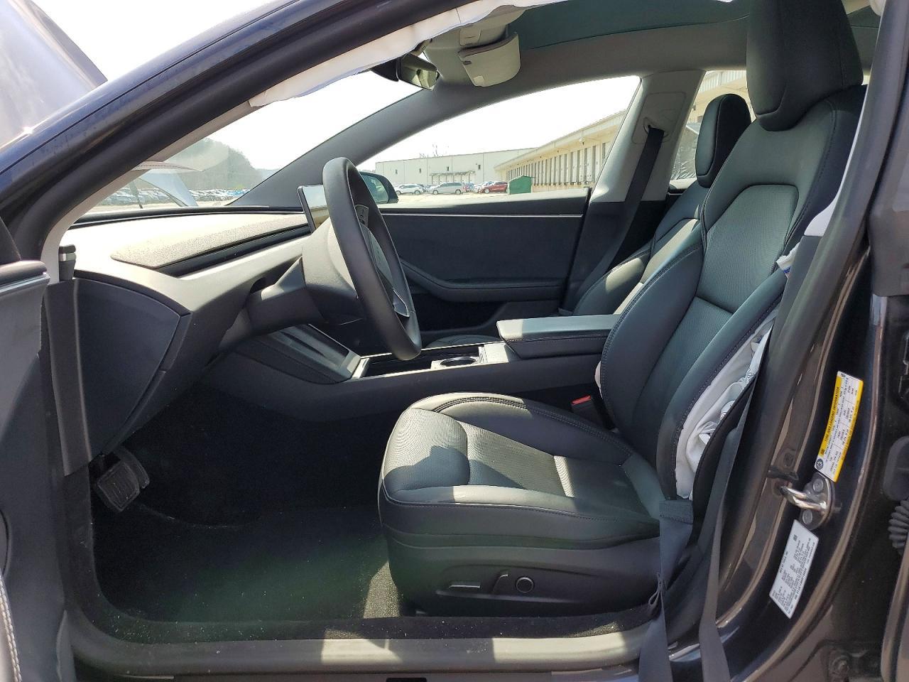 2024 Tesla Model 3 - Image 7