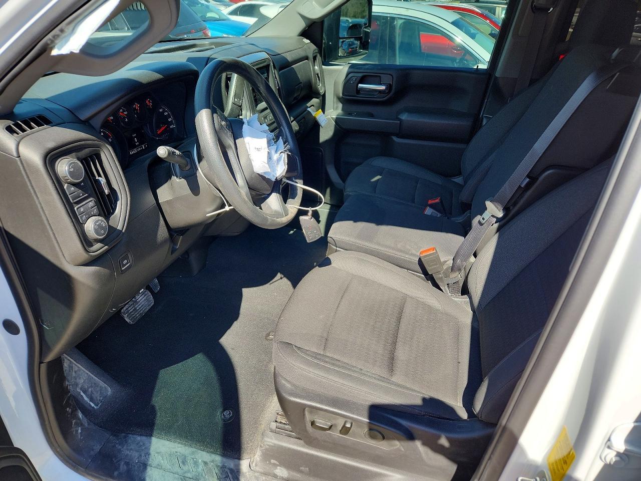 2025 Chevrolet Silverado K2500 Custom - Image 7