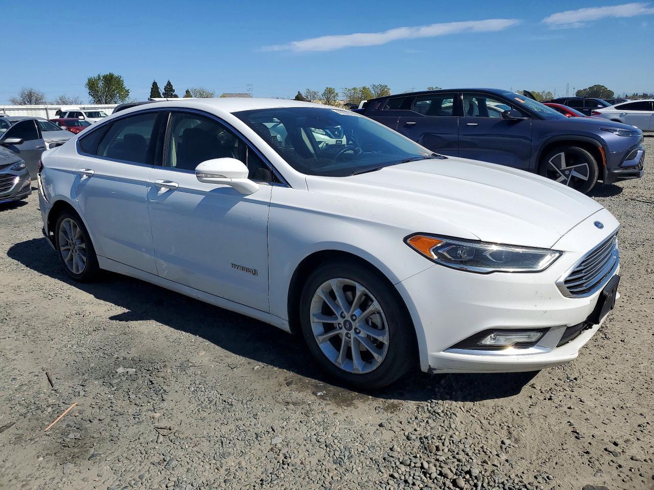 2017 Ford Fusion Se Hybrid - Фото 4