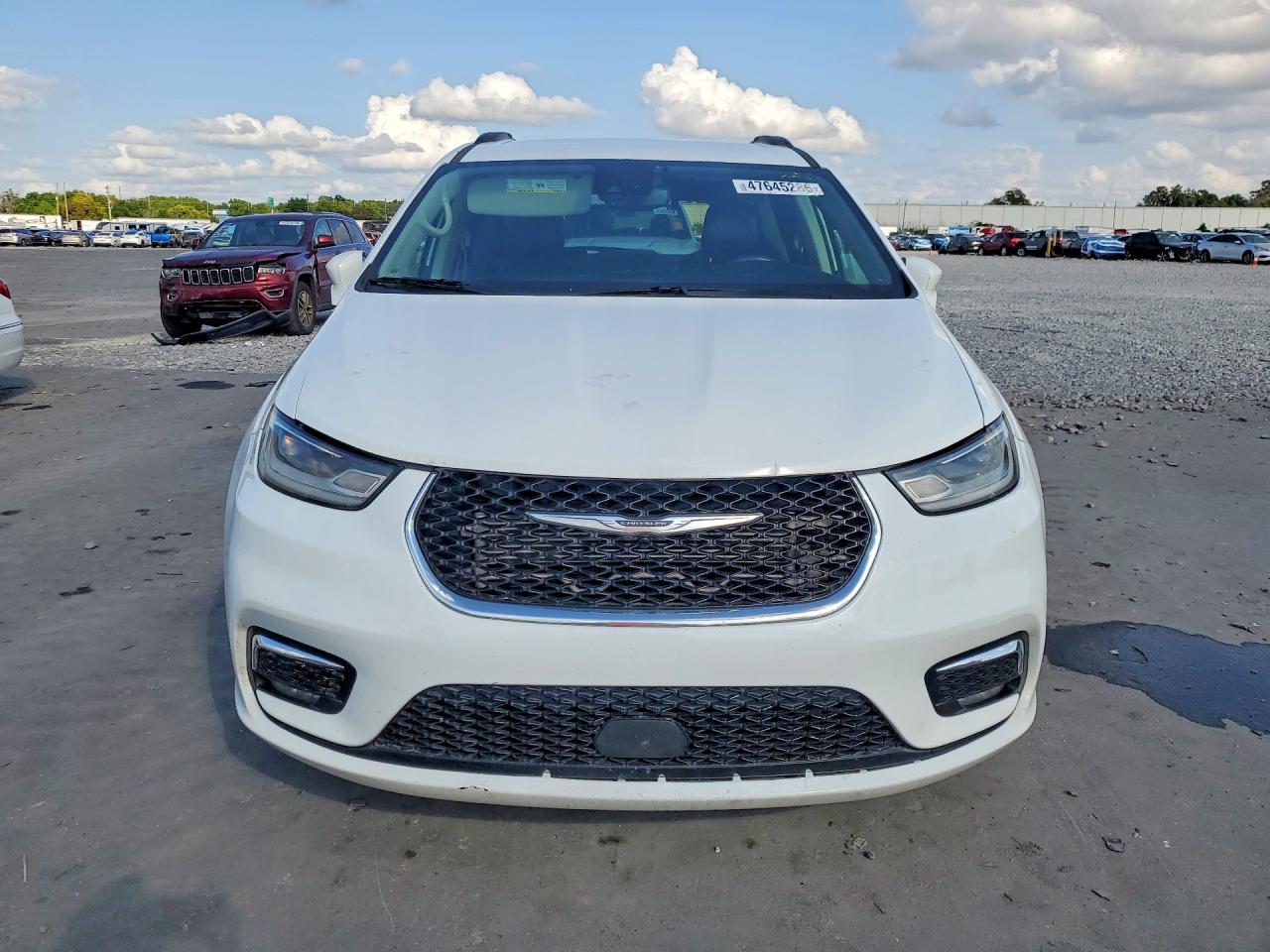 2022 Chrysler Pacifica Touring L - Фото 5