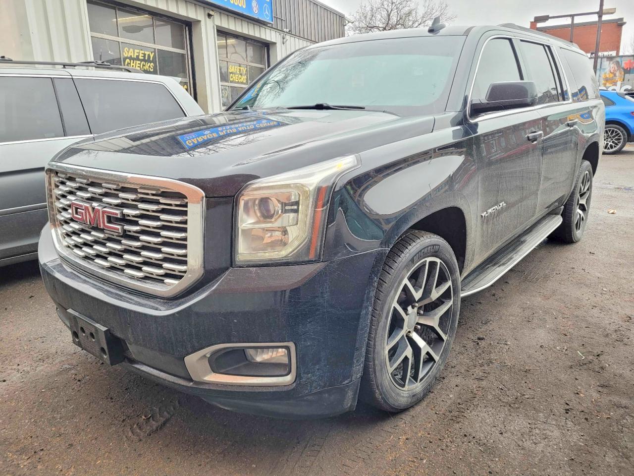 2017 GMC Yukon Xl K1500 Sle - Image 2