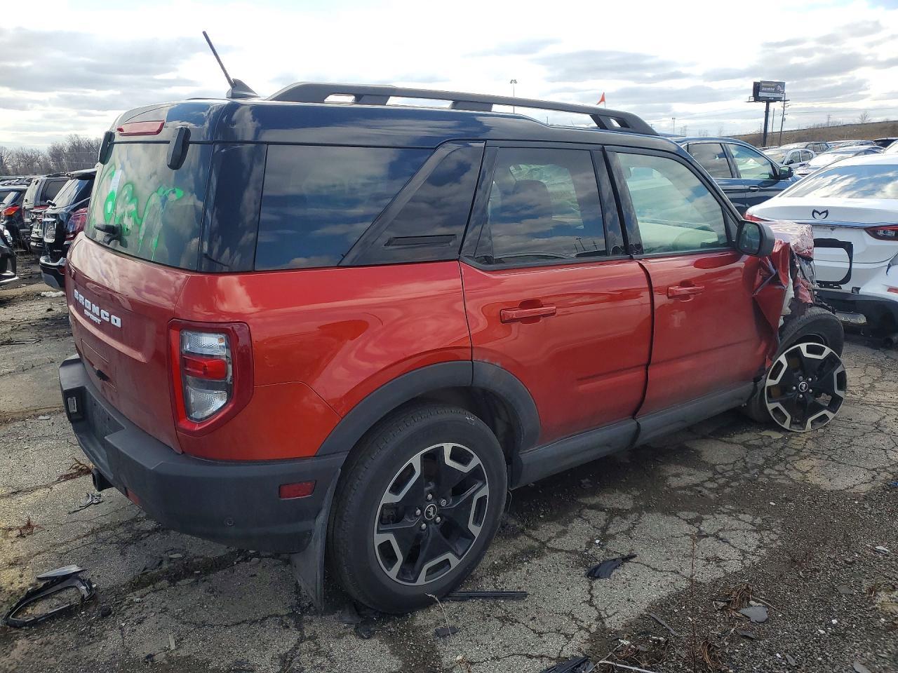 2022 Ford Bronco Sport Outer Banks - Фото 3