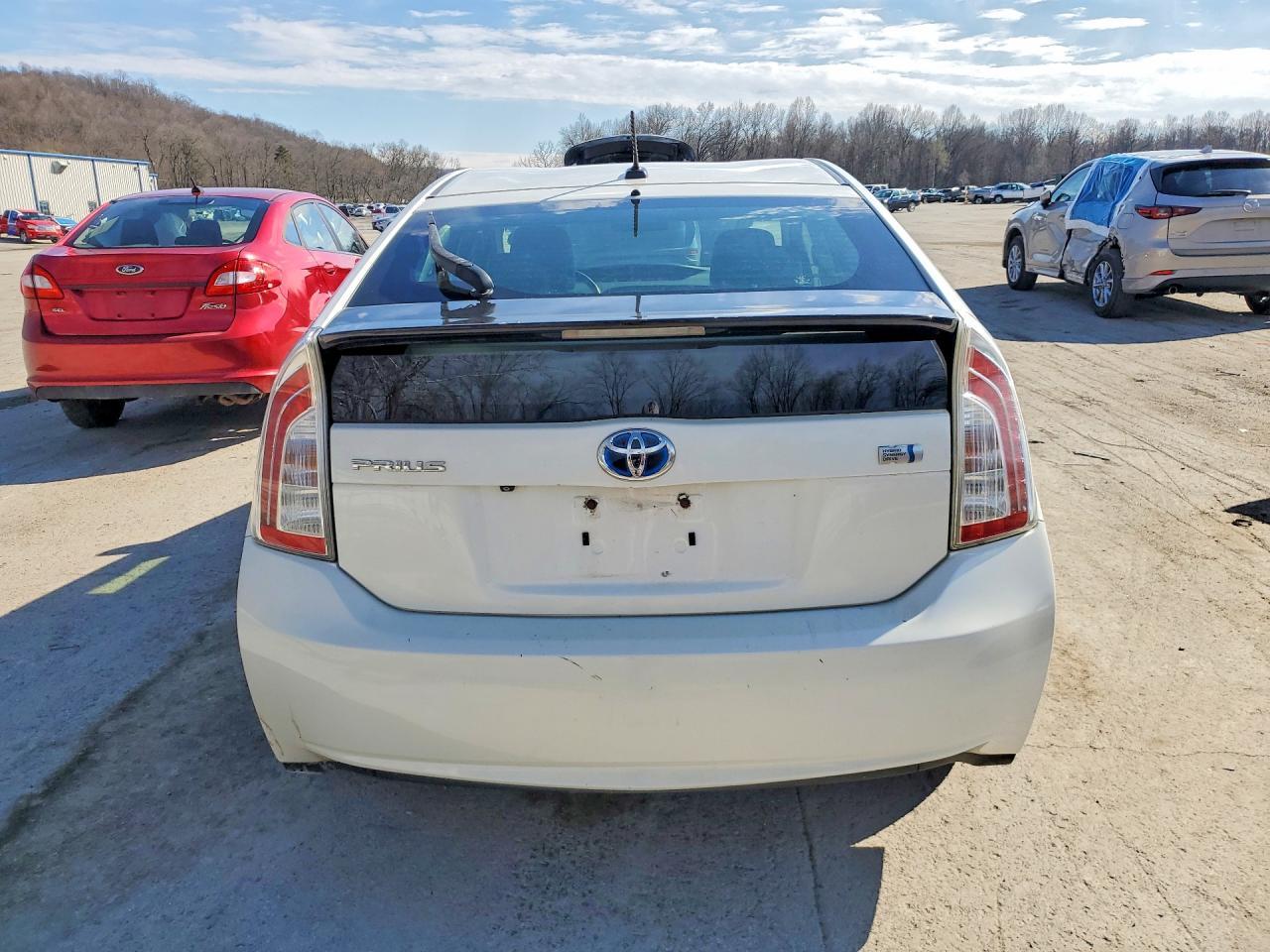 2013 Toyota Prius Three - Фото 6