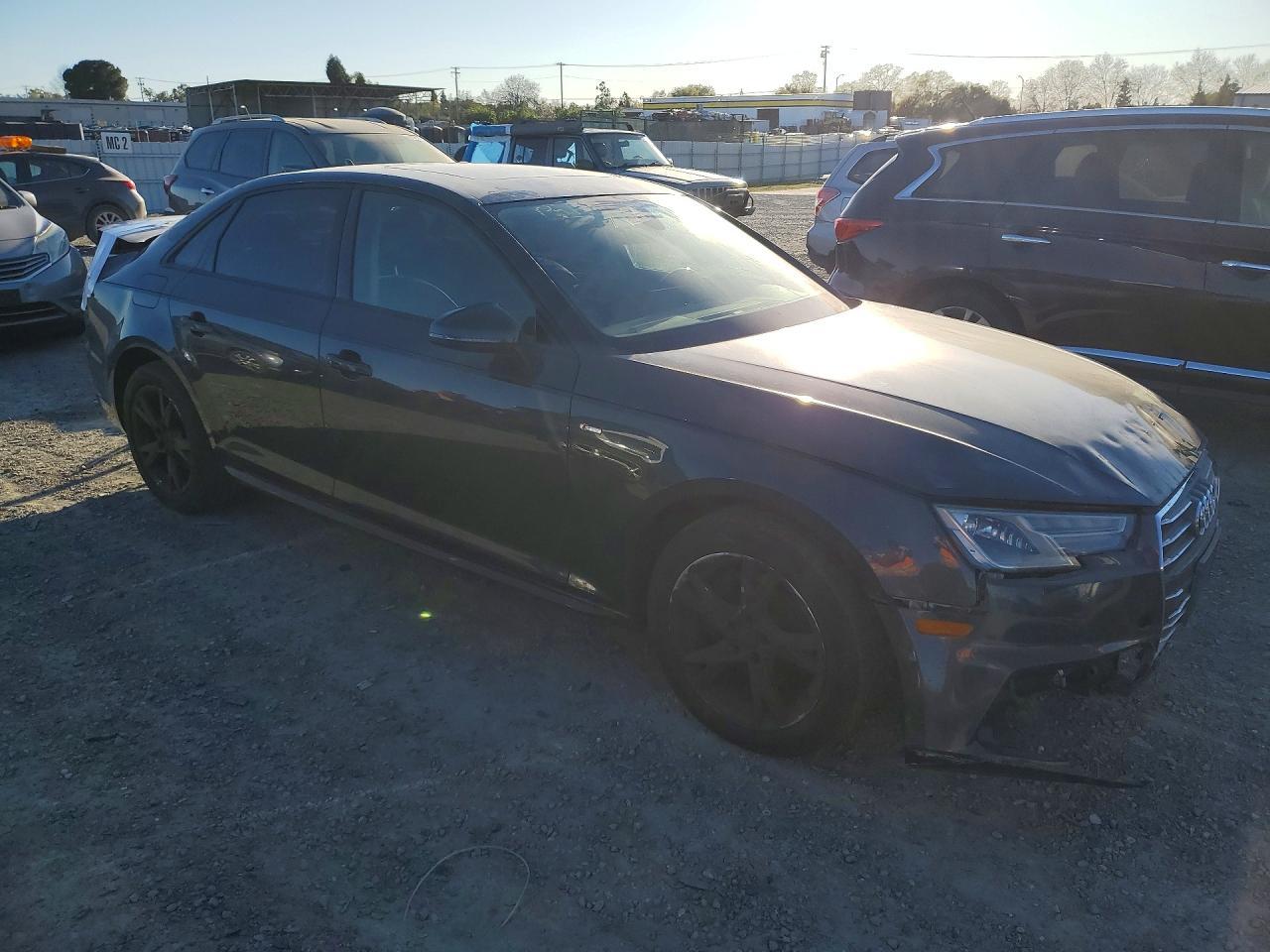 2018 Audi A4 Premium - Фото 4