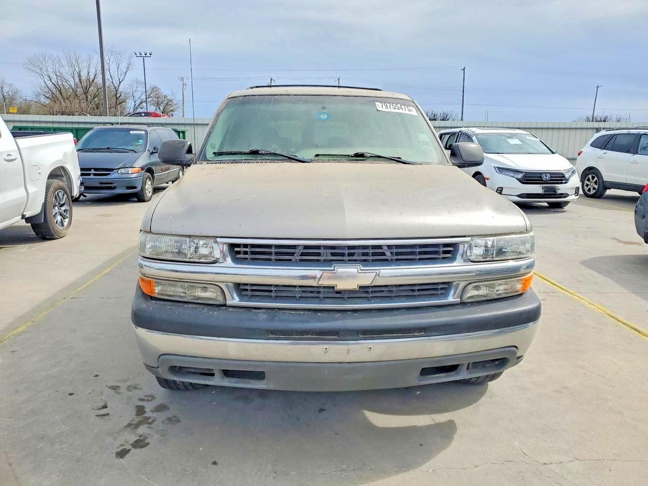 2003 Chevrolet Suburban - Фото 5