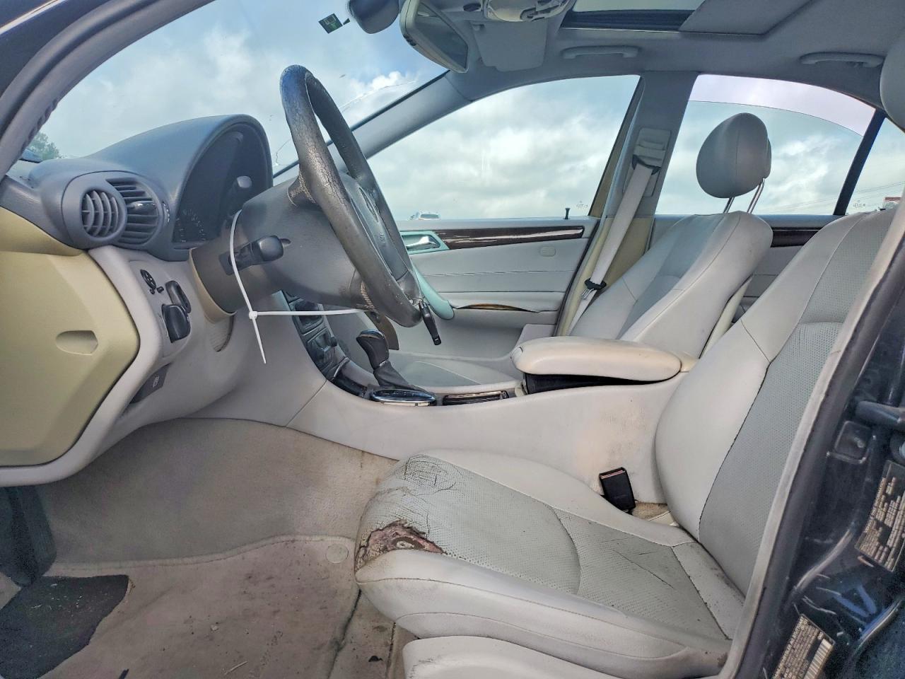 2002 Mercedes-Benz C-Class - Image 7