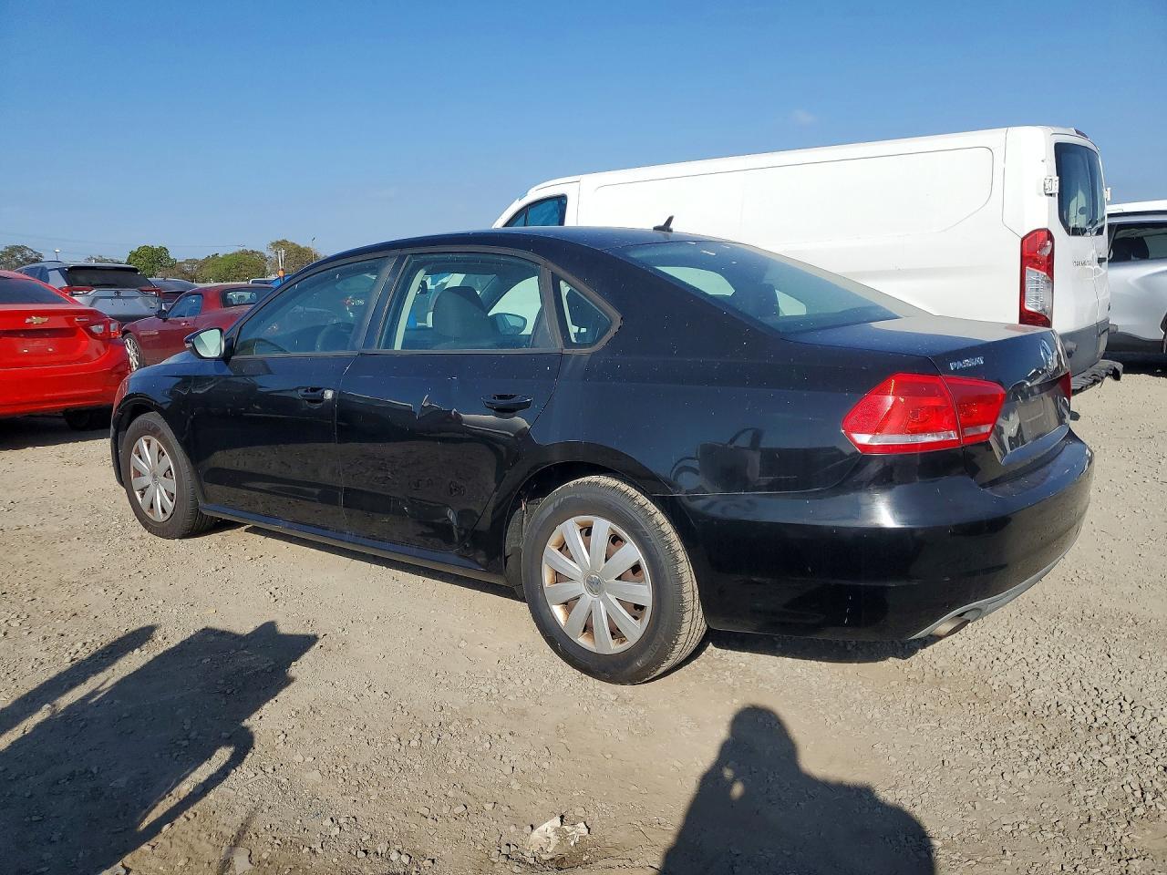 2012 Volkswagen Passat S - Image 2