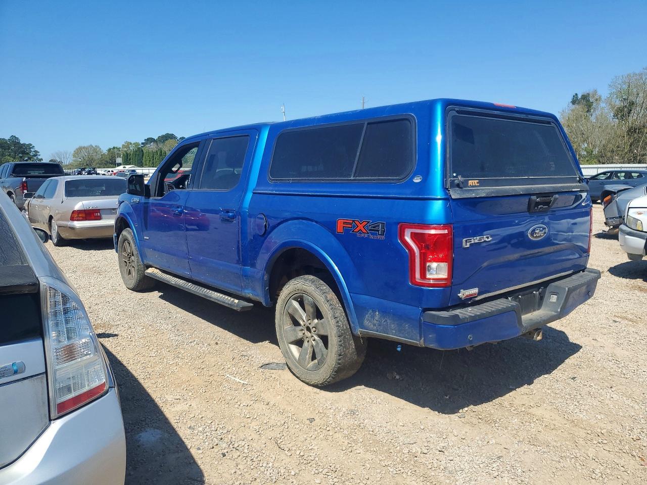 2015 Ford F150 Supercrew - Фото 2