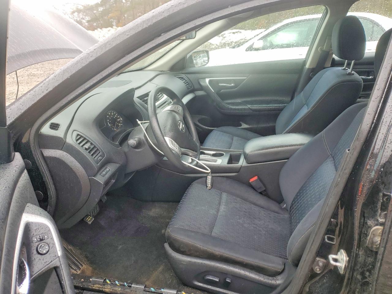 2016 Nissan Altima 2.5 S - Image 7