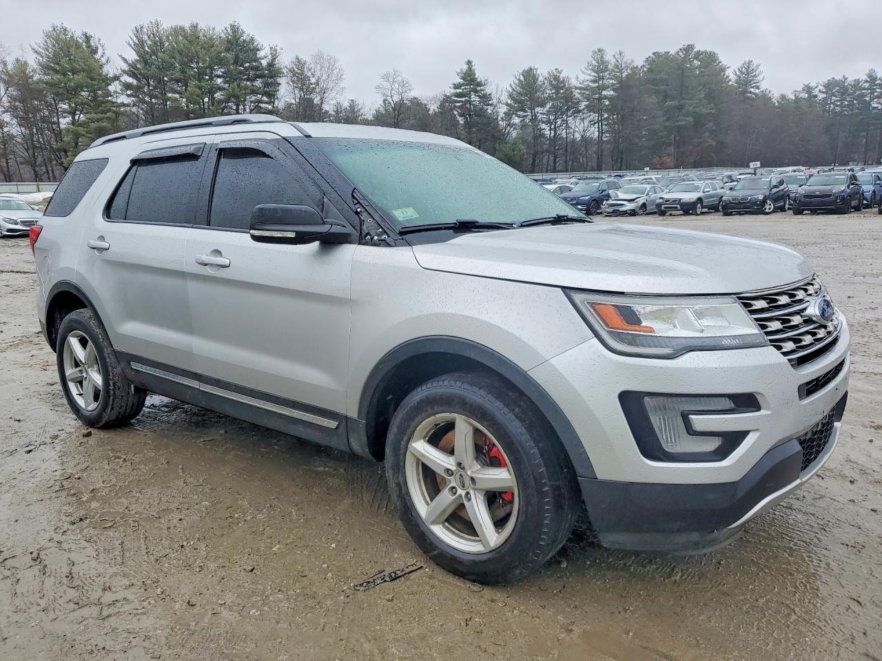 2017 Ford Explorer Xlt - Фото 4