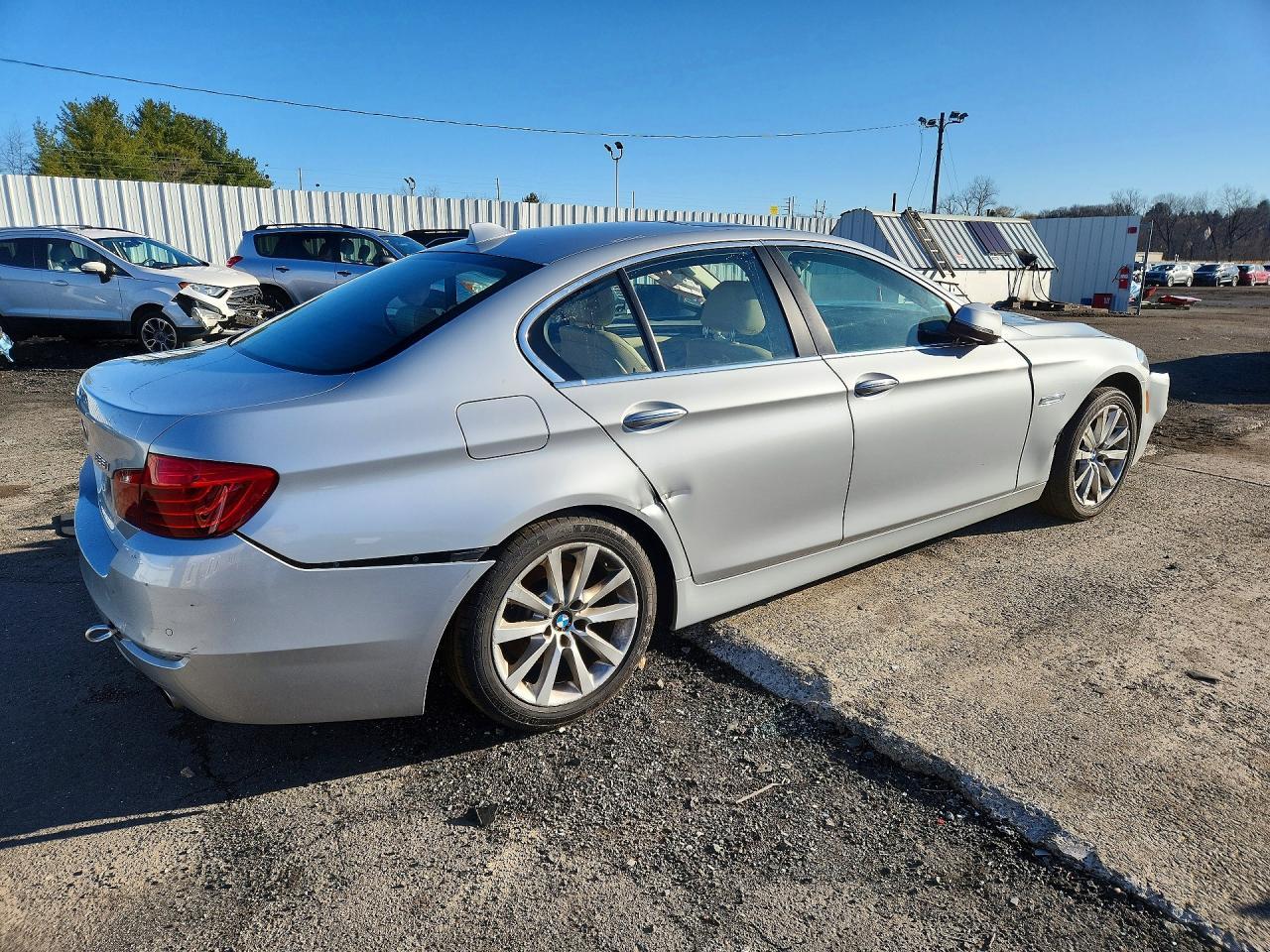 2016 BMW 535 Xi - Фото 3