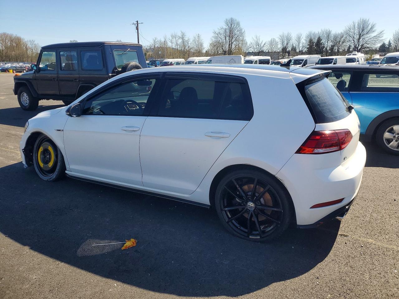 2019 Volkswagen Golf R - Фото 2