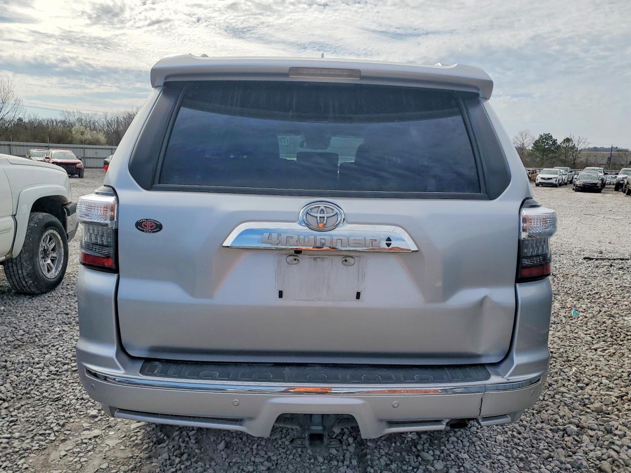 2022 Toyota 4Runner Limited - Фото 6