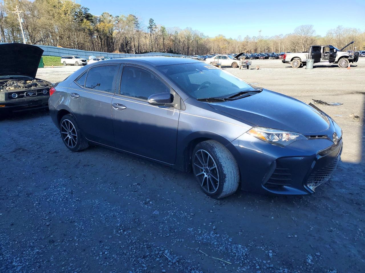 2019 Toyota Corolla Se - Фото 4